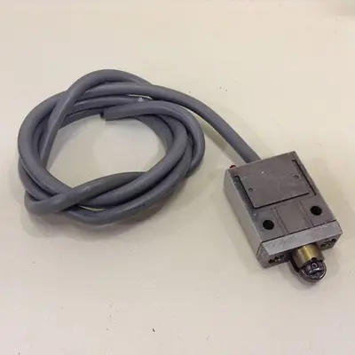 USED OMRON D4C-3402