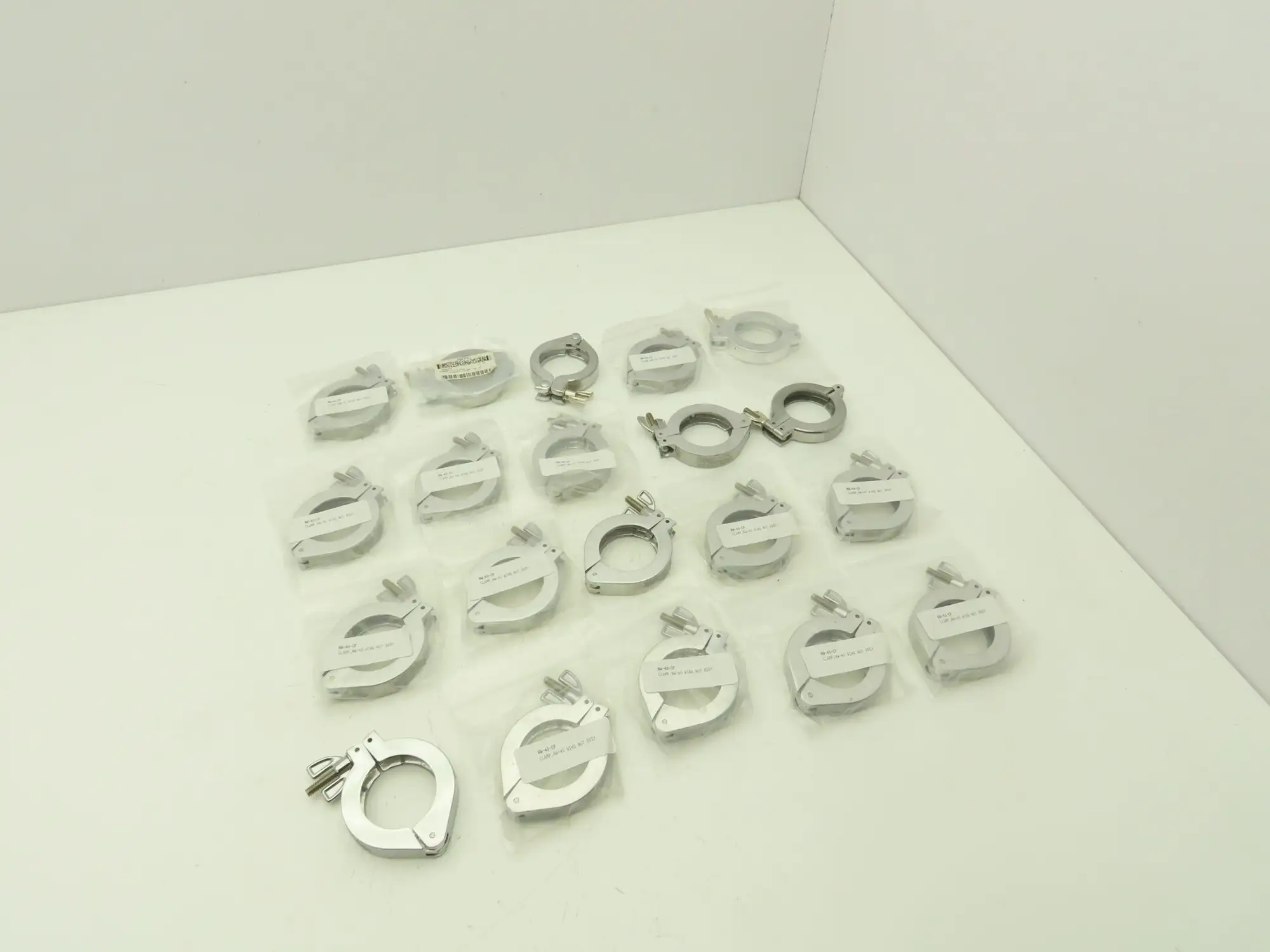 Nor-Cal NW-40-CP Aluminum Wing Nut Clamp Mixed for DN 40 ISO-KF Flange Lot of 20