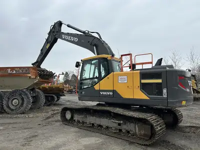 Used 2019 VOLVO EC220EL Crawler Excavators | Abele Tractor #1342874