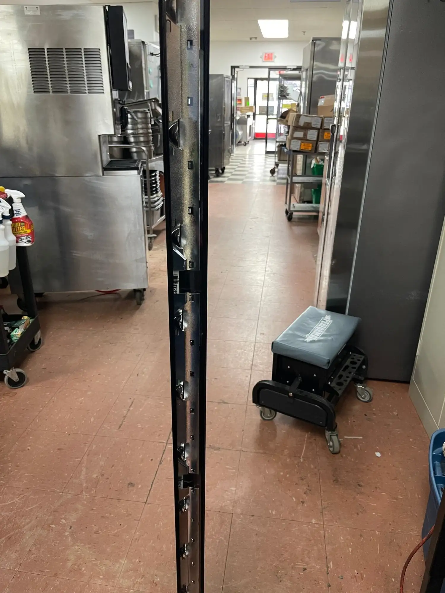 New | in-Stock GE New GE-LT306041EDL-SB Left LED Light Bar for Refrigerated Merchandiser Displays Chiller & Refrigeration Parts Illinois US | Falcon Restaurant Supply #1375783