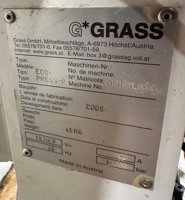 GRASS ECO PRESS-P HINGE, BORING & INSERTION