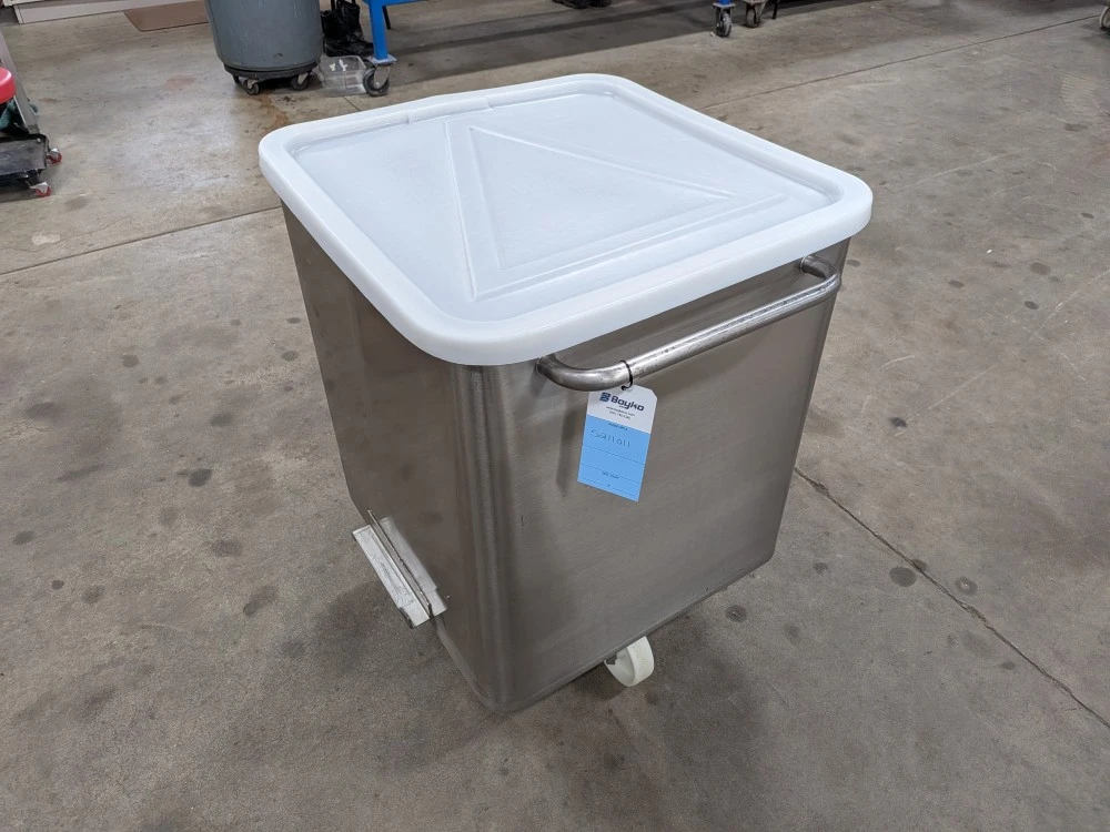 600 Pound SS Dump Buggy with Plastic Lid
