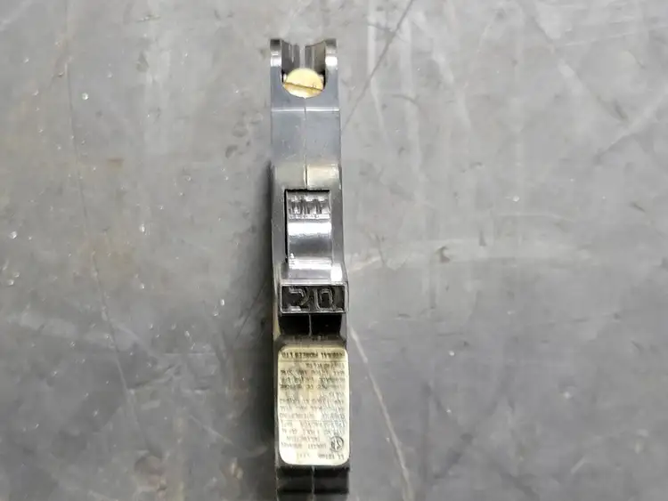 Used FEDERAL PIONEER NC120 Switchgears British Columbia CA | Lenmark #242110