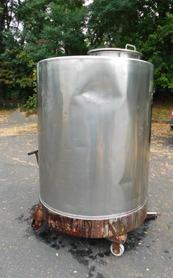 USED PERMA SAN 580 GALLON