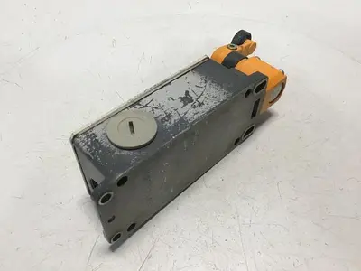 USED SIEMENS 3SE3 404-1G