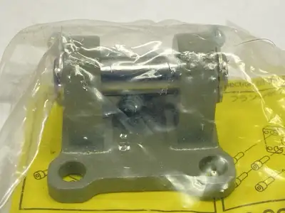 CQ-D032 | SMC  Double Clevis Rear Mounting Bracket - New