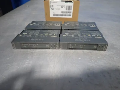 NEW SIEMENS 6ES71324BD020AA0
