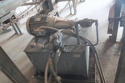 Automated Lumber Handling Tilt Hoist and Material Handling for Planer or Rip Line