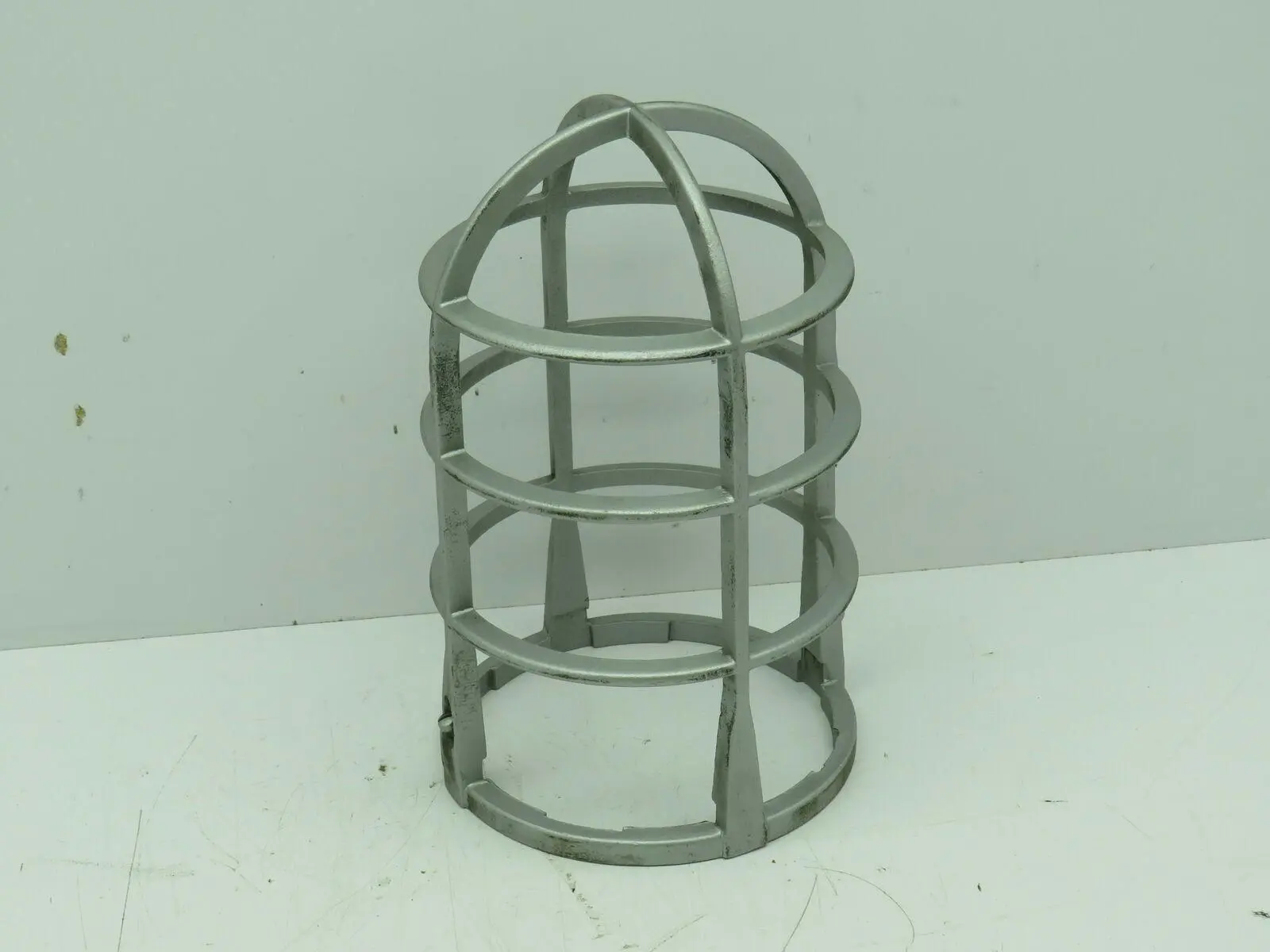 Red Dot VGD-02 Aluminum Glass Globe Light Fixture Safety Guard Cage 200 Watt