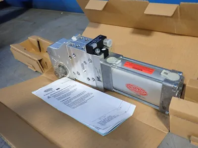 USED DESTACO 82M3E23005NL81