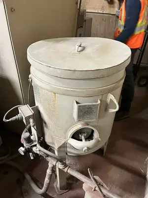 USED 2006 FLOW WATER JET 713633-1