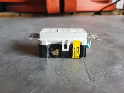 20 Amp 125V GFCI Receptacle
