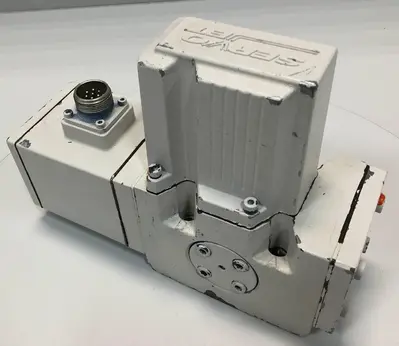 USED MOOG D661-5009
