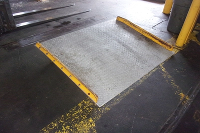 Used _UNKNOWN_ _UNKNOWN_ Dock Levelers Rhode Island US | American Surplus #1268120