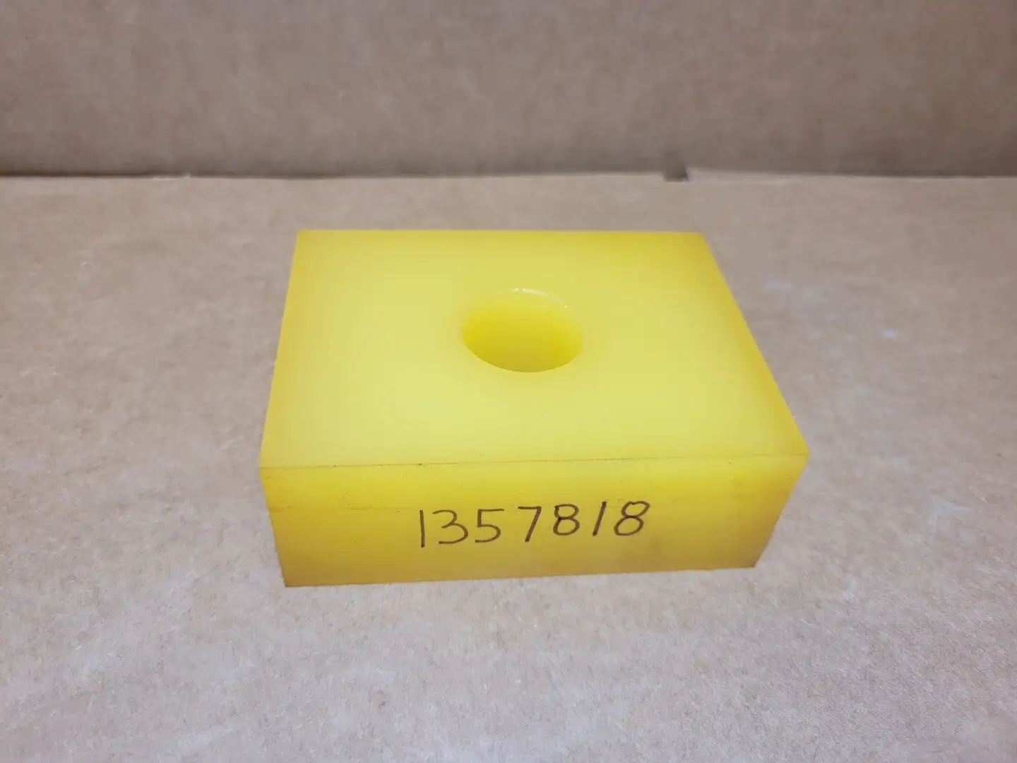 NEW CATERPILLAR 1357818
