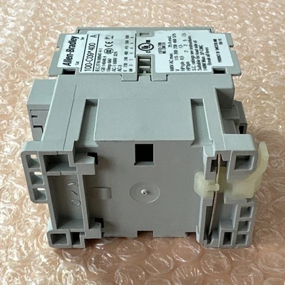 NEW Allen Bradley 100-C09D400