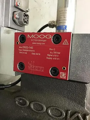 USED MOOG D954-0139/E