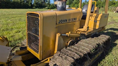 USED 1985 DEERE 450E