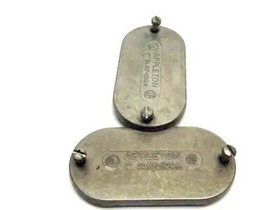 USED APPLETON ELECTRIC 1 INCH WEDGE LOK CAST COVER GRAYLOY-IRON