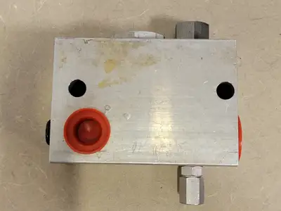 USED FLUID CONTROLS, INC 1A12-F4-40S