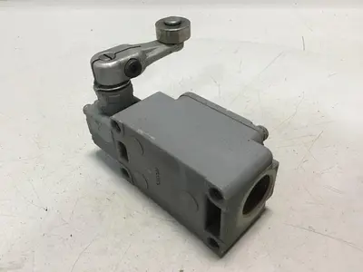 USED OMRON WLCA2-2