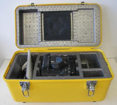 Fujikura FSM-50S Optical Fiber Arc Fusion Splicer AS IS with Case and Manual