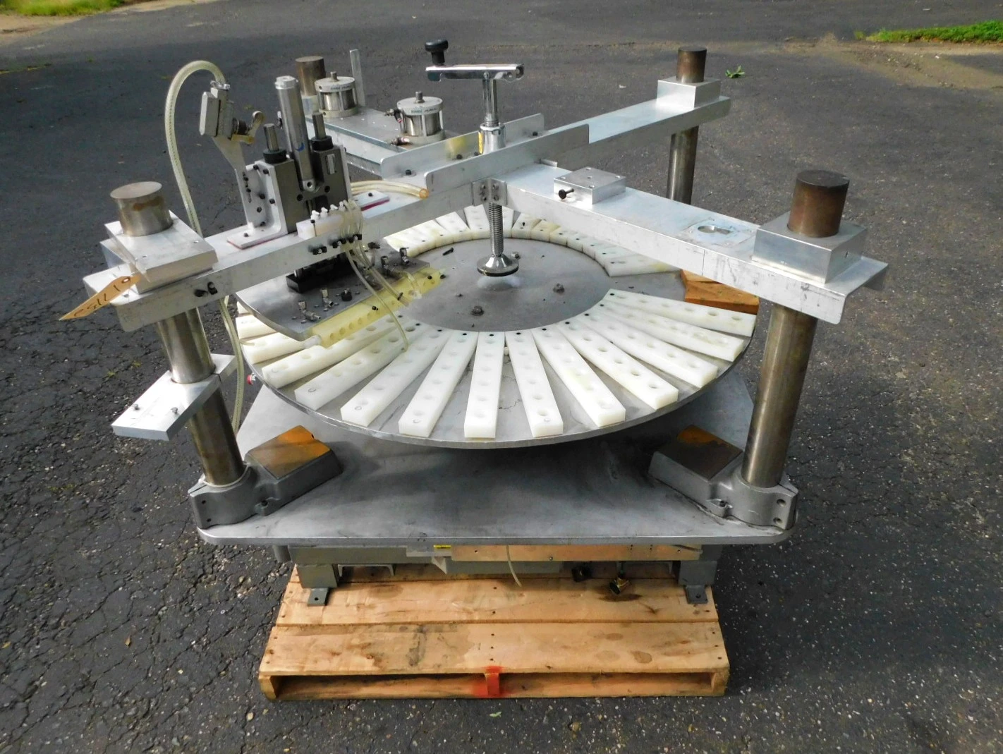 USED 4' ROTARY INDEXING TABLE 4' INDEXING TABLE