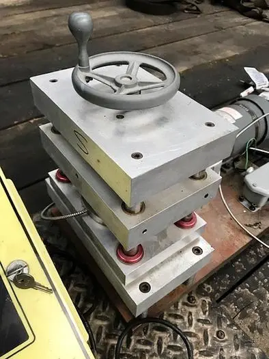 Used HELM INSTRUMENT ALG-1100 Interface Monitors | P & K Equipment Inc. #466531