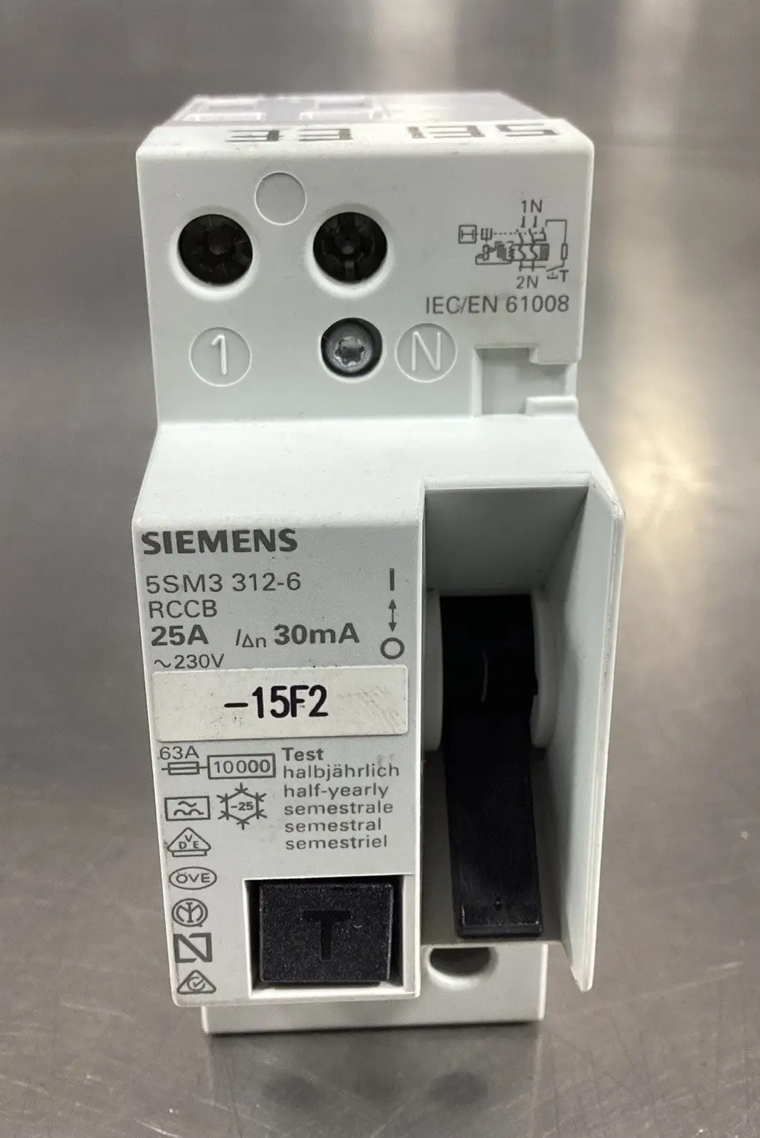 Siemens 5SM3 312-6 Circuit Breaker, 25 Amp, 2 Pole, 230V 4D-48