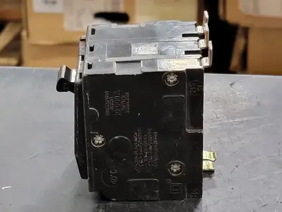 Used SQUARE D QOB320 Switchgears British Columbia CA | Lenmark #241490