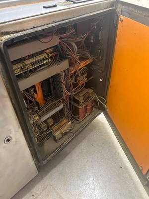 USED 1990 BOSCH 1500