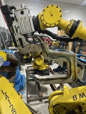 Used 2013 FANUC FANUC R2000IB/210F Robots Michigan US | RAB Industries, Inc. #755821