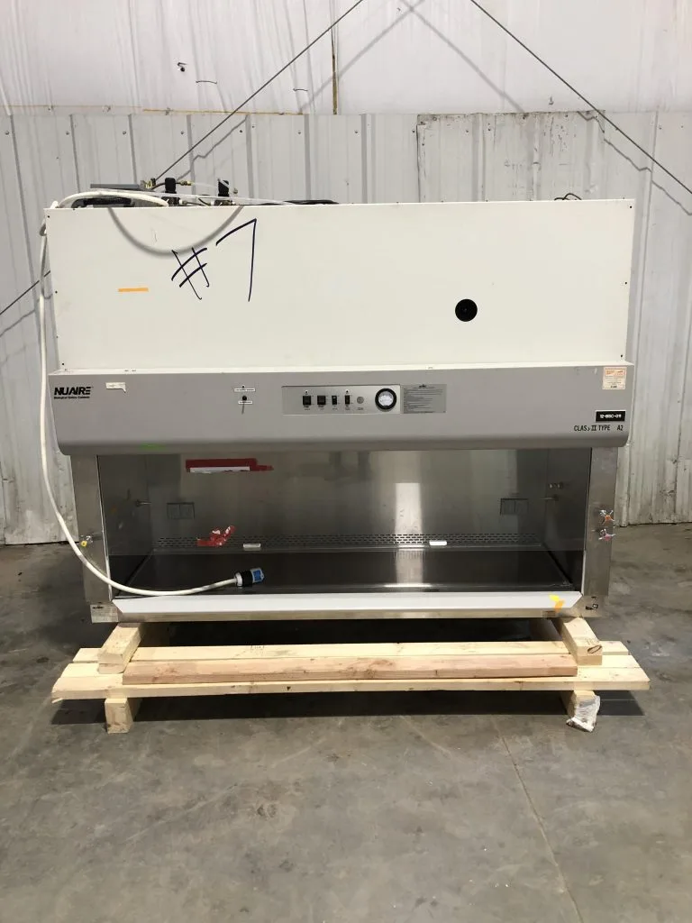 Nuaire NU-S425-600 Fume Hood / Biological Safety Cabinet 115VAC