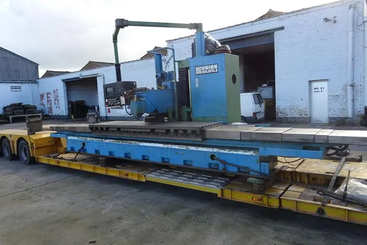 Used UNION X: 2800 - Y: 700 - Z: 750 MM CNC Bed Type Mills | Apt International N.V #364656