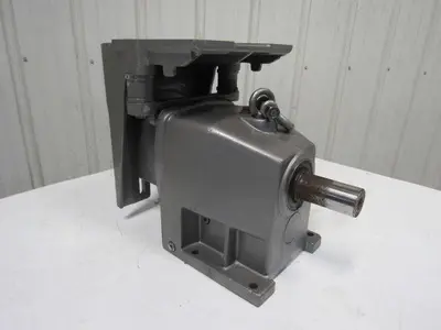 Nord SK32-VLMKN213-213T  In Line Speed Reducer 3.75:1 Ratio