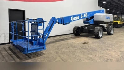USED 2017 Genie S-65