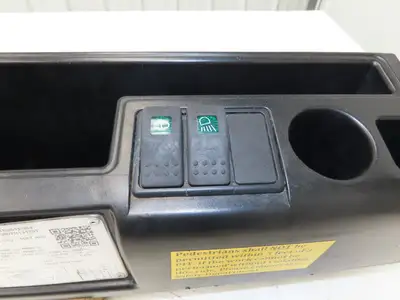 Yale ERP035VTN36TE084 Forklift Dash Plastic Shroud Cover With Cupholder