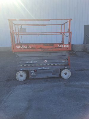 USED 2015 Skyjack SJ4632