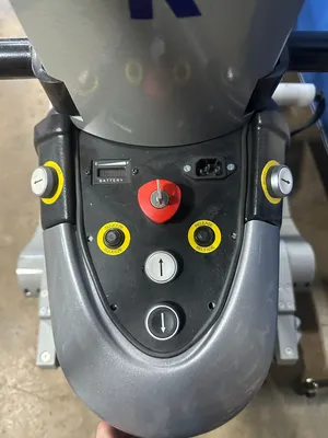 VOYAGER SQUEEZE-O-TURN Lifters | Great American Equipment Company (7)