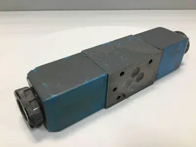 USED VICKERS DG4V-3-6C-M-U-HL7-60
