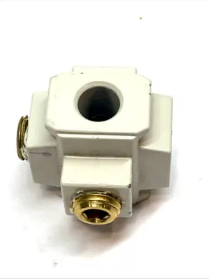 USED SMC CROSS SPACER FOR AC20-A MODULAR FRL 1/4" NPT