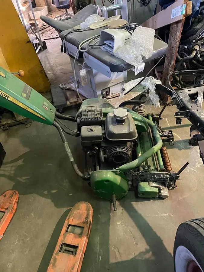 USED JOHN DEERE MO220EA