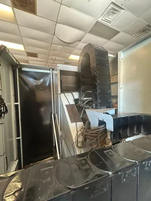 USED 2006 HAAS EC-300
