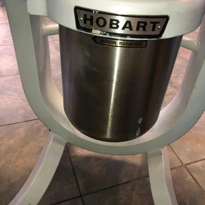 Hobart HCM-300 Vertical Cutter Mixer, Used Great ConditionHobart HCM-300 Vertical Cutter Mixer, Used Great Condition