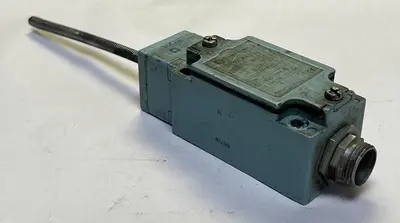 USED TELEMECANIQUE XCK-J
