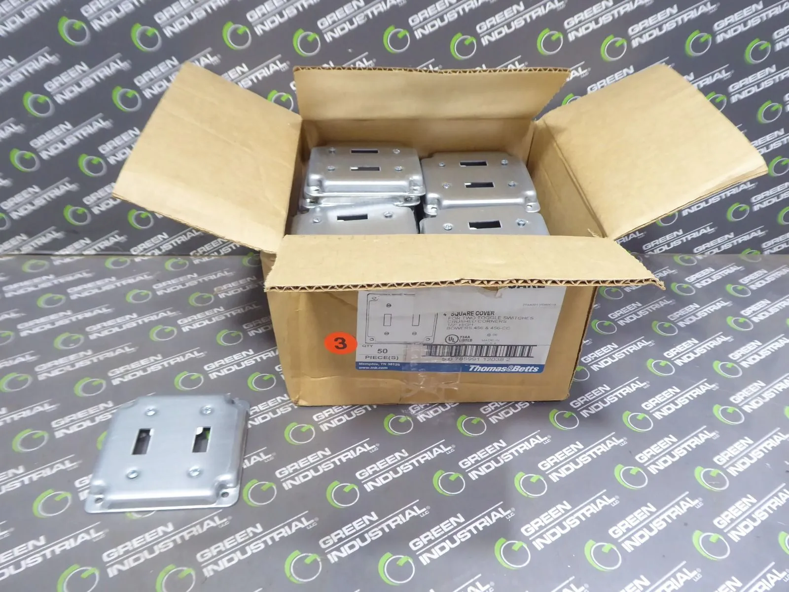 Lot of 25 Thomas & Betts RS5 Dual Toggle Switch Receptacle Covers 4" Square New NIB