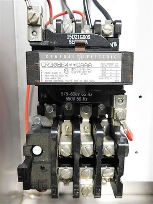 General Electric CR308B4**DAAA Fused Combination Starter 600V 5HP 18A Nema0 Used