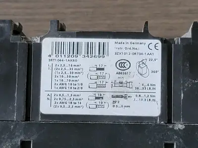 USED SIEMENS 3RT1044-1AK60