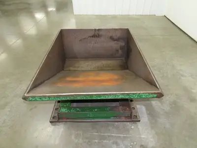 Roura Self Dumping Hopper 1/3 Yard Forklift Steel Dumpster 40x48x24"
