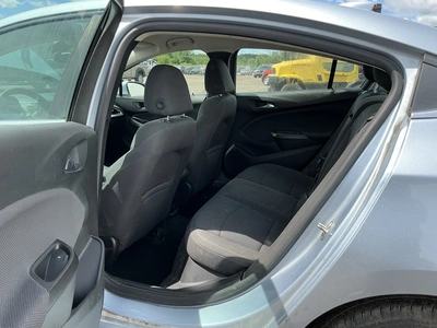 USED 2017 CHEVROLET CRUZE
